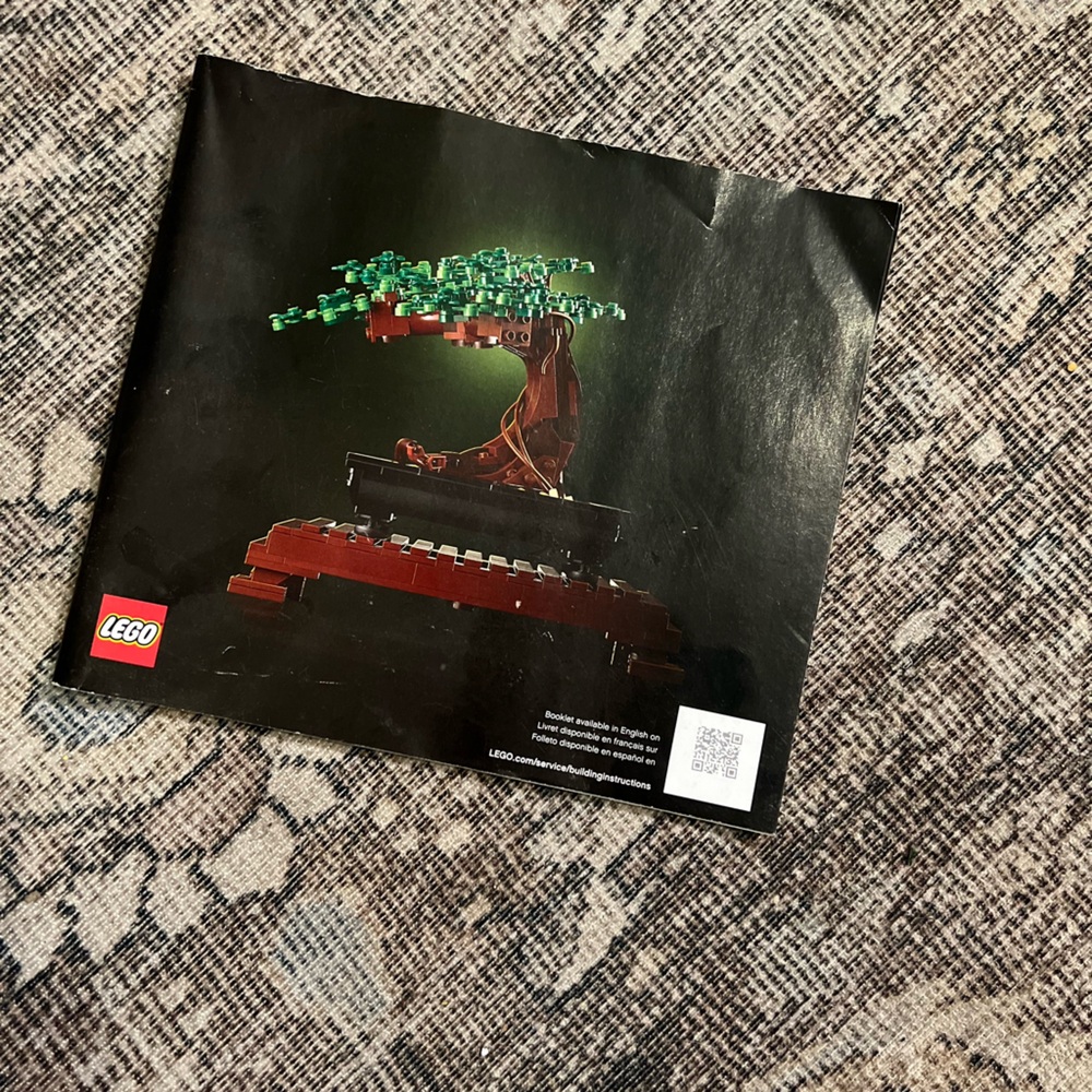 building instruction booklet for the LEGO Icons Bonsai Tree (10281) set